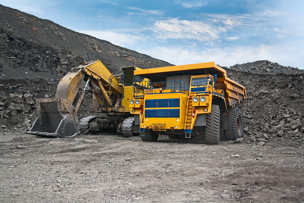 Picture,Of,A,Large,Mining,Trucks,And,Excavators