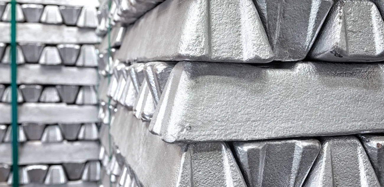 shutterstock_1637591815 Global Aluminum Production Reaches 6.25 Million Tonnes in May as China Drives 3.3% Monthly Growth