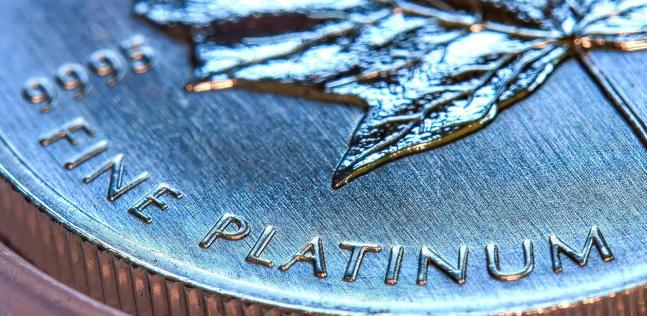 shutterstock_2613762121 Current platinum price trends