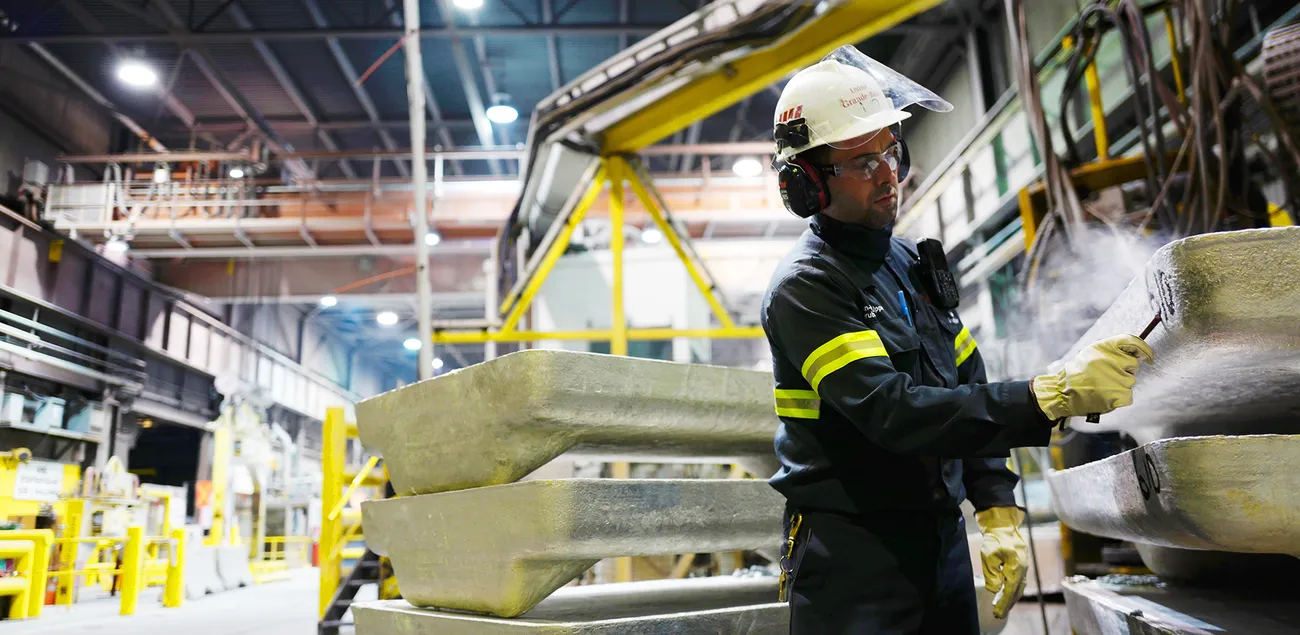 RT-Saguenay-Grande-Baie Rio Tinto counts $300 mn tariff hit as U.S. aluminium premiums jump on Trump duties
