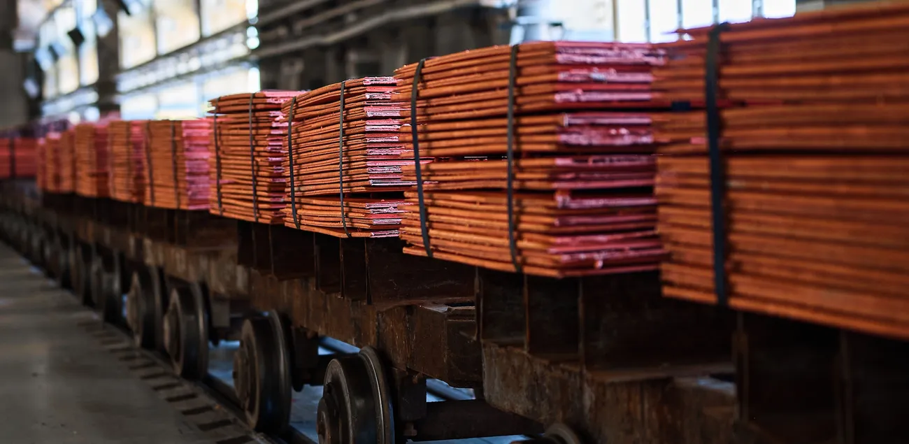 shutterstock_2172066701 Copper Gains 12% in First Half 2025 as Trump Tariffs Create Global Supply Chain Disruptions