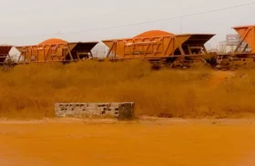 Bauxite cargo in Guinea Rusal’s Guinea alumina flows disrupted as workers block rail in wage dispute