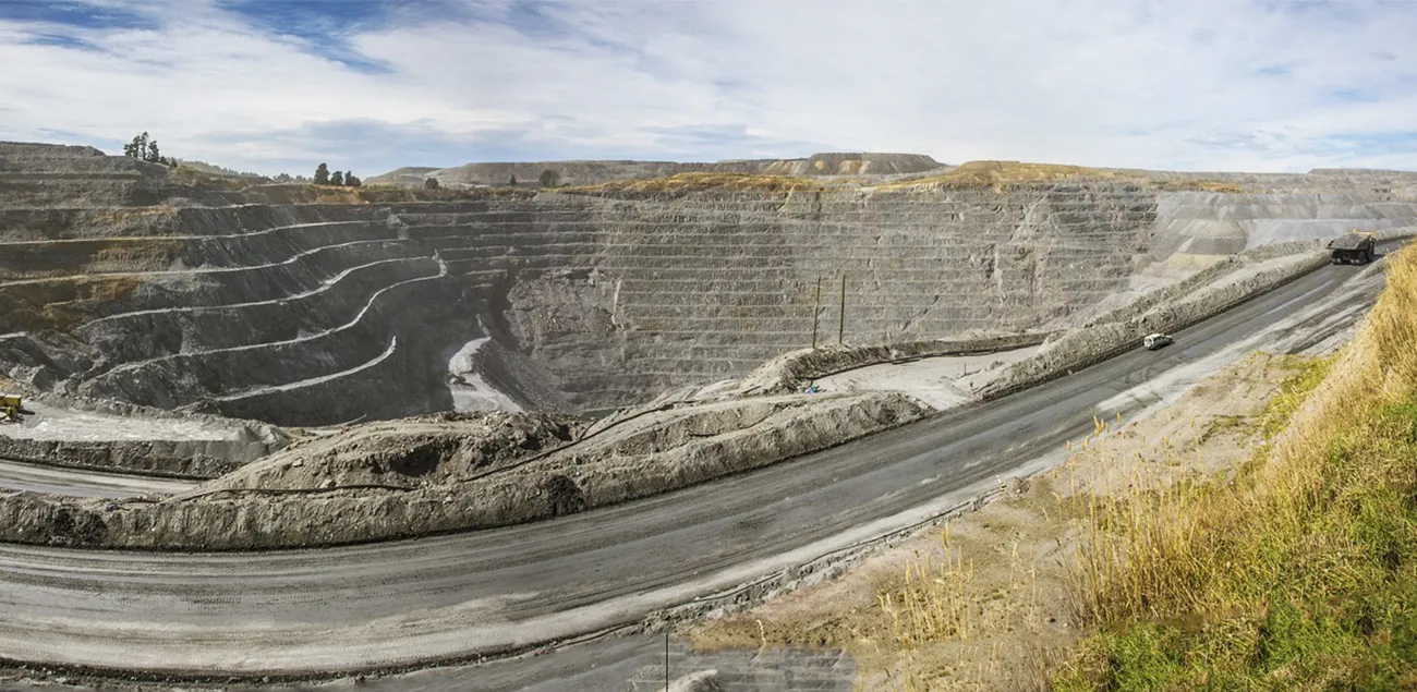 Oceana Gold's Macraes Mine, Otago Critical Resources snaps up drill-ready Cap Burn and four Otago prospects near 10 Moz Macraes